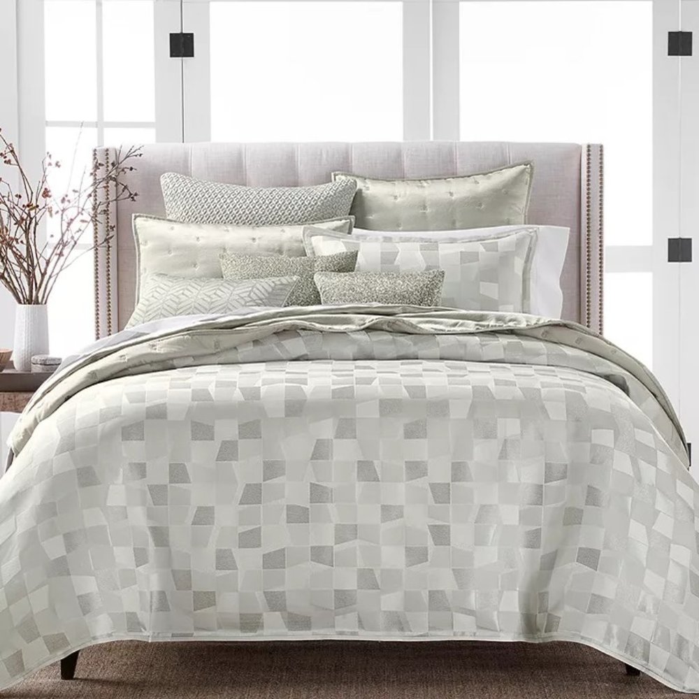 Hudson Park Facets Queen Bedding Set